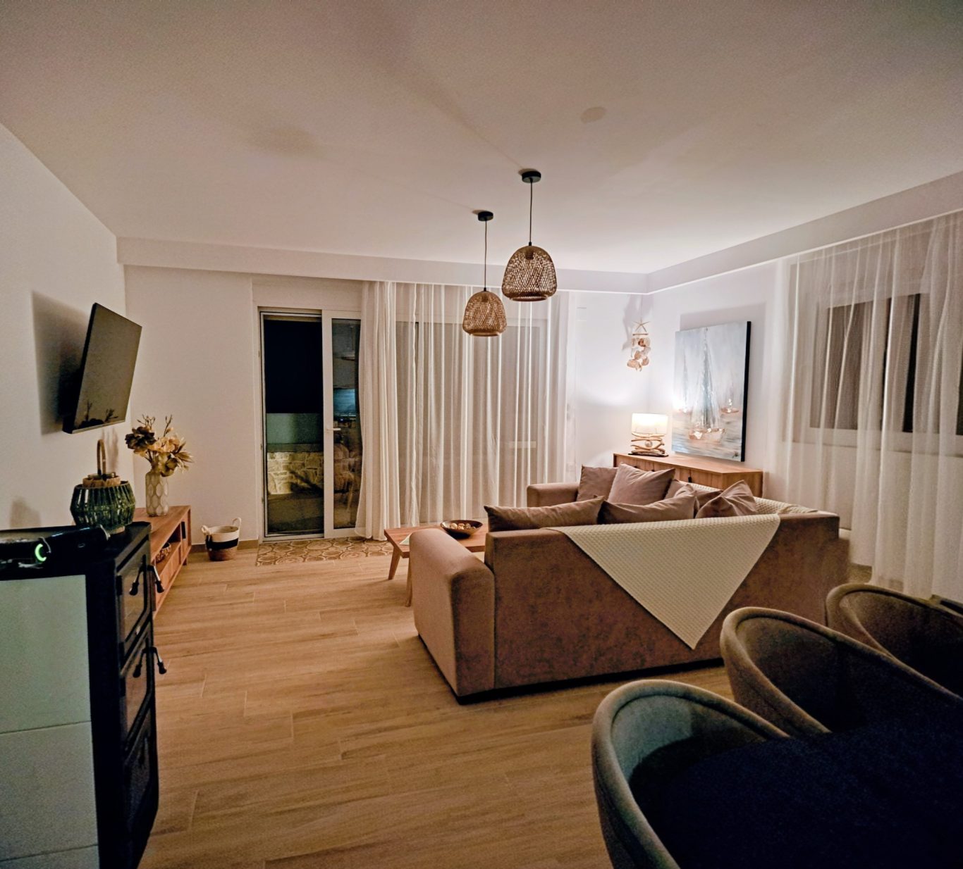 Wohn-Esszimmer mit gemütlichem Charakter